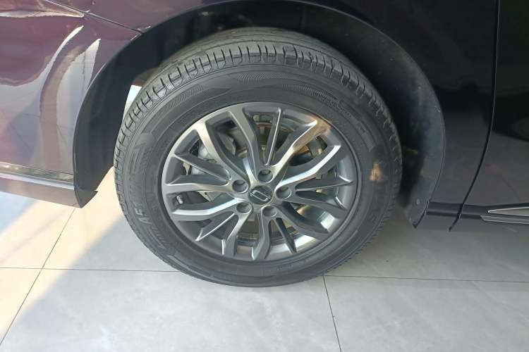 Used Bestune M9 2023 2.0T Ultimate Edition
