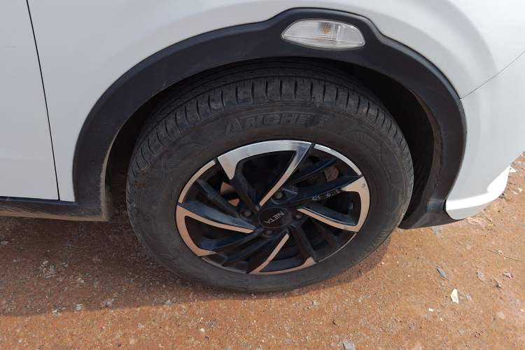 Used NETA V 2021 Long-Range Entertainment Edition Upgrade Model