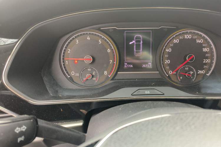 Used Volkswagen Passat 2019 330TSI Elite Edition China V Standard Odometer Close Up