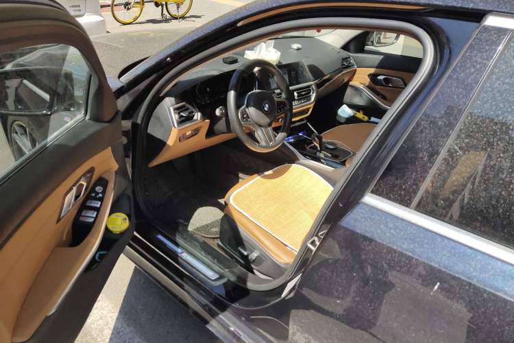 Used BMW 3 Series 2020 320Li M Sport Package Driver Seat