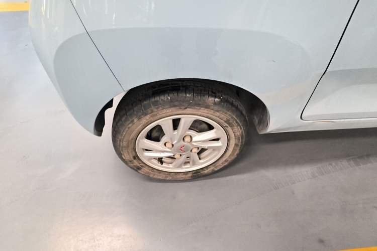 Used Wuling Hongguang MINIEV 2020 Freedom Version Lithium Iron Phosphate Right Rear Wheel Hub
