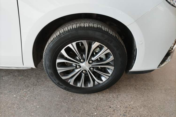 Used Buick GL8 2023 Land Business Class Smart Deluxe Model