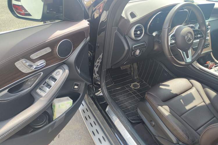 Used Mercedes-Benz GLC 2022 Refreshed GLC 300 L 4MATIC Dynamic Edition
