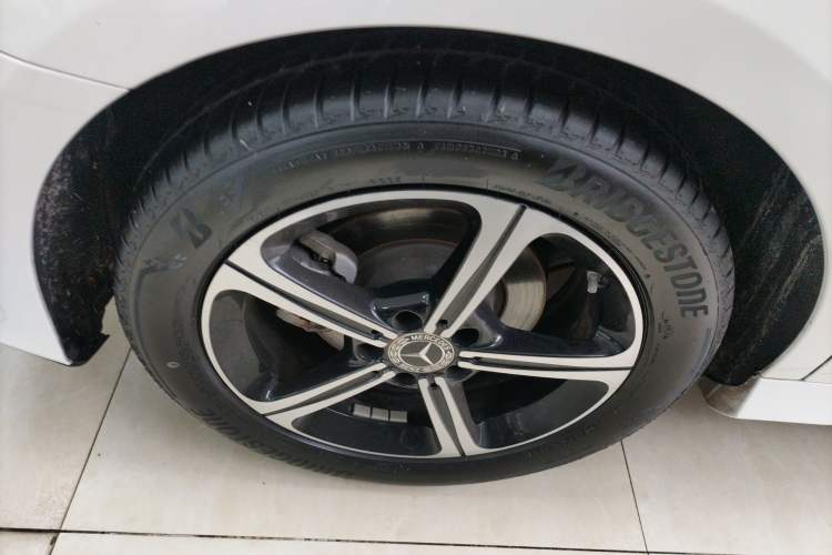 Used Mercedes-Benz A-Class 2022 Revised Version A 200 L Sport Sedan Fashionable Style
