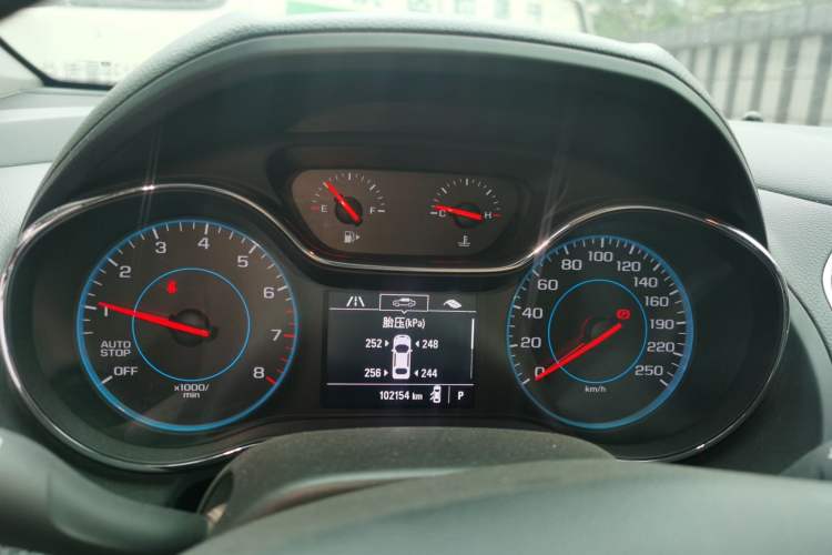 Used Chevrolet Cruze 2017 1.5L Hatchback Automatic Pioneer Sunroof Edition Instrument Cluster