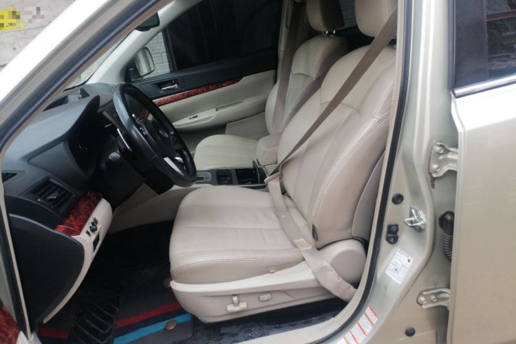 Used Subaru Outback 2010 2.5i Luxury Edition Left Front Seat