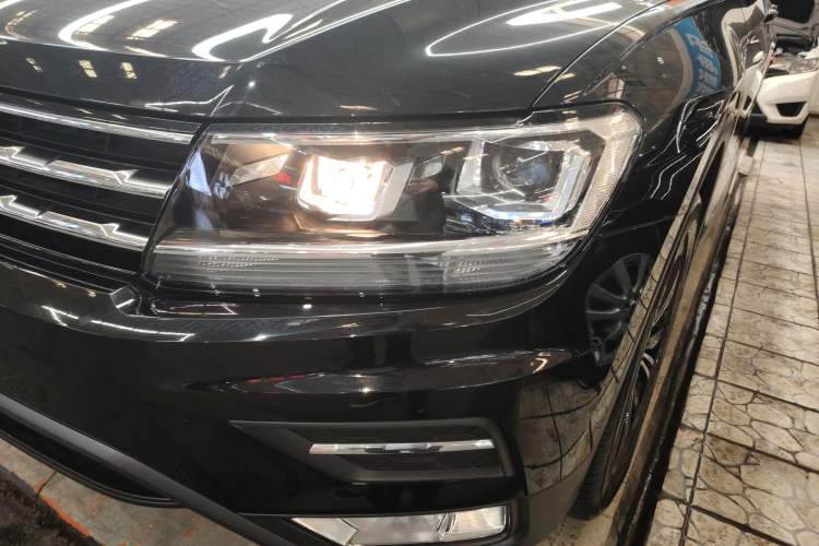 Used Volkswagen Tiguan L 2019 Updated Version 330TSI Automatic Two-Wheel Drive Panoramic Comfort Edition China VI Standard