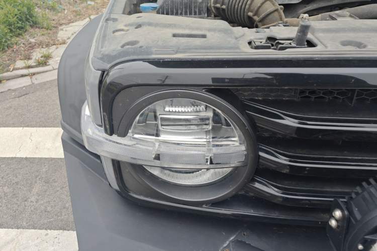 Used Tank 300 2021 Off-Road Edition 2.0T Challenger Right Front Headlight