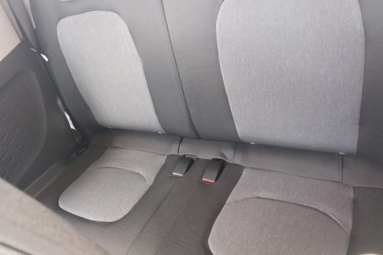 Used Wuling Hongguang MINIEV 2021 Macaron Premium Model – Lithium Iron Phosphate Left Rear Seat