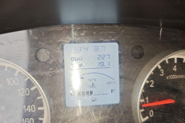 Used Jinbei Hiace X30 2021 1.5L Standard Version Air-Conditioner-Free Van China VI Emission Standard SWC15M Odometer Close Up