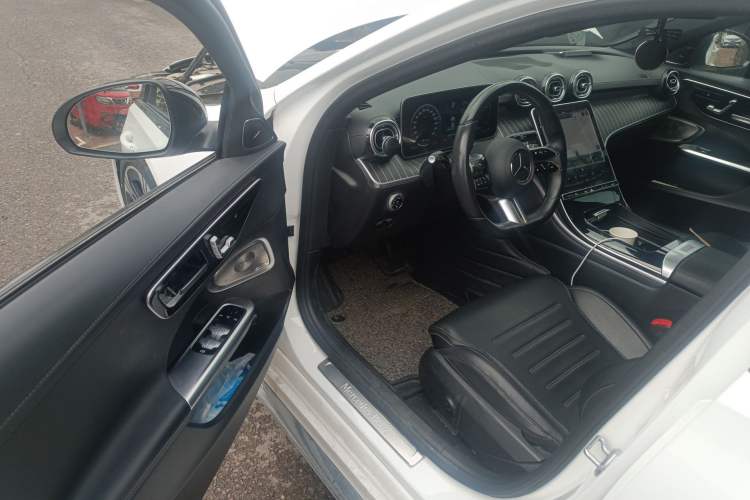 Used Mercedes-Benz C-Class 2022 C 260 L Obsidian Night Sport Edition Driver Seat