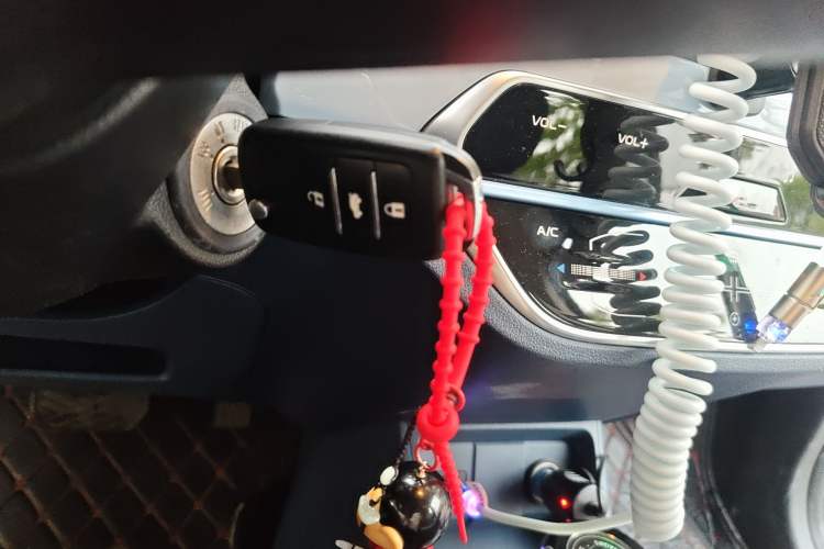 Used CHANGAN Benni E-Star 2022 Qingxin Edition Colorful Model Lithium Iron Phosphate Vehicle Key