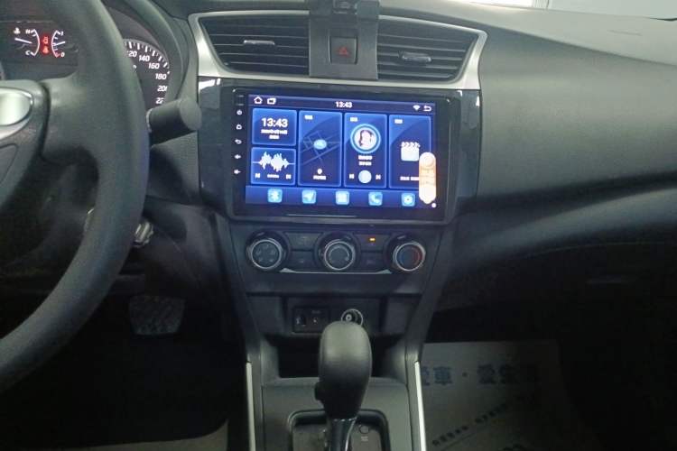 Used Nissan Sylphy 2022 Classic 1.6XE CVT Comfort Edition Audio And AC Panel