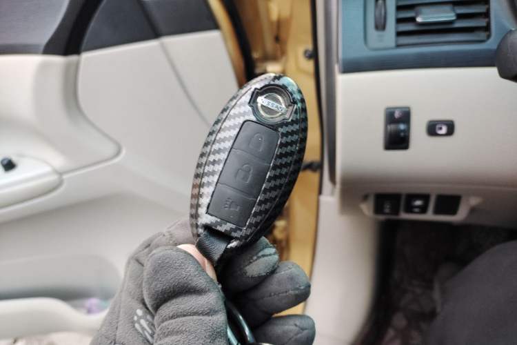 Used Nissan Tiida 2011 1.6L Manual Smart Version Vehicle Key