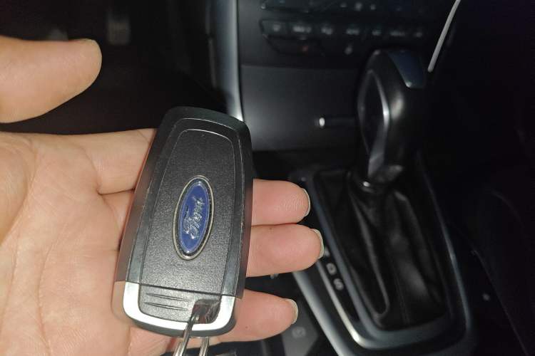 Used Ford Edge 2018 EcoBoost 245 Two-Wheel-Drive Titanium 7-Seater China V Standard
