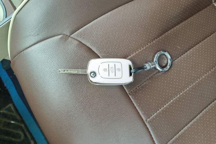 Used Wuling Hongguang MINIEV 2024 3rd Generation 215km Youth Edition Vehicle Key