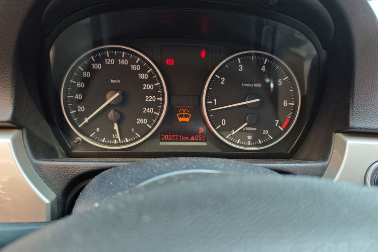 Used BMW 3 Series 2010 320i Luxury Model