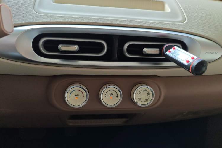 Used Wuling Hongguang MINIEV 2025 Four-Door Version Advanced Edition