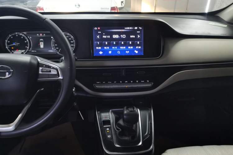 Used GAC Trumpchi M6 2021 270T Manual Elite Edition (7-seater) Audio And AC Panel