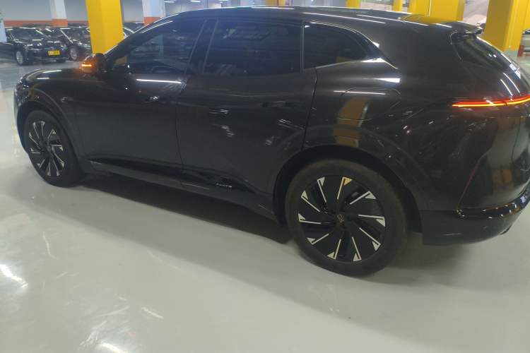 Used Avatr 07 2024 Max All-Electric Four-Wheel Drive
