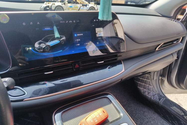 Used GAC Group Toyota iA5 2019 Luxury Edition Audio And AC Panel