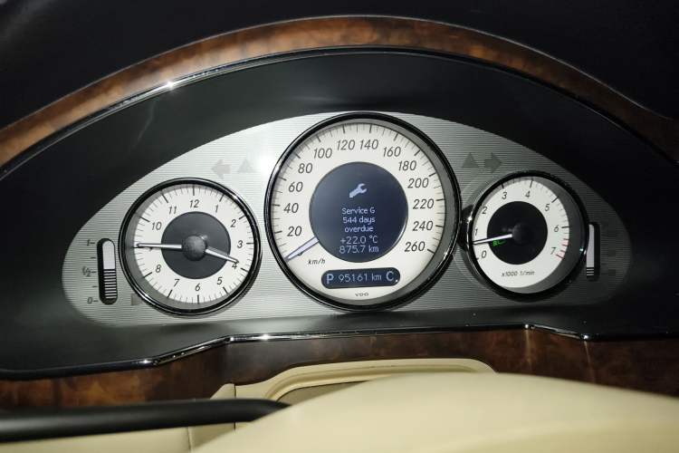 Used Mercedes-Benz CLS 2009 CLS 300 Instrument Cluster