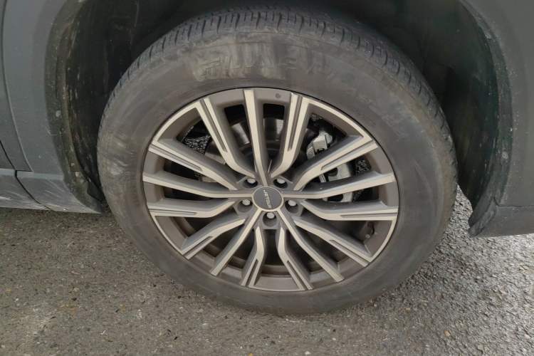 Used JETOUR X90 PLUS 2023 1.6TD DCT Flat-Platform + 5 Seats
