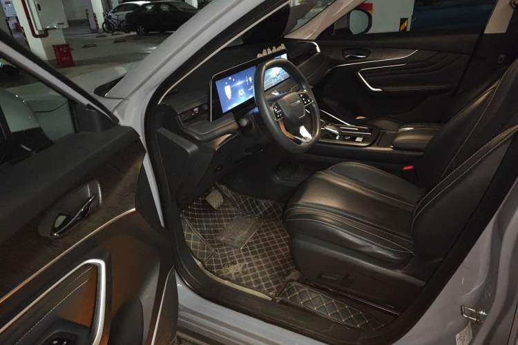 Used Venucia V 2021 260T Idol Edition