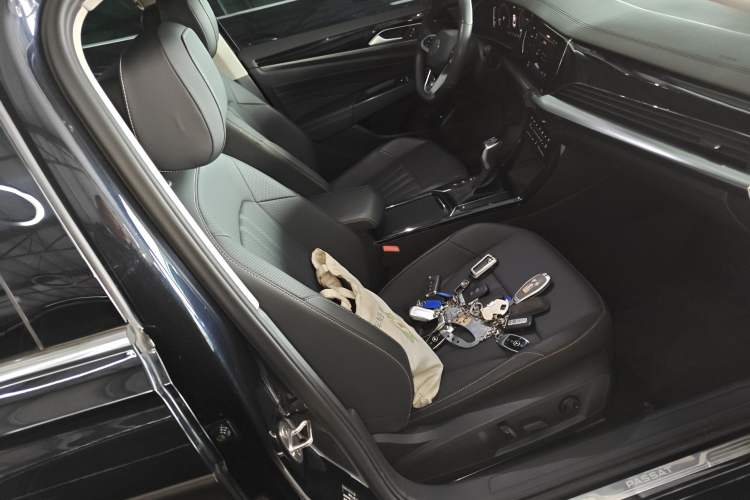 Used Volkswagen Passat 2025 Premium Version 380TSI Dragon Edition