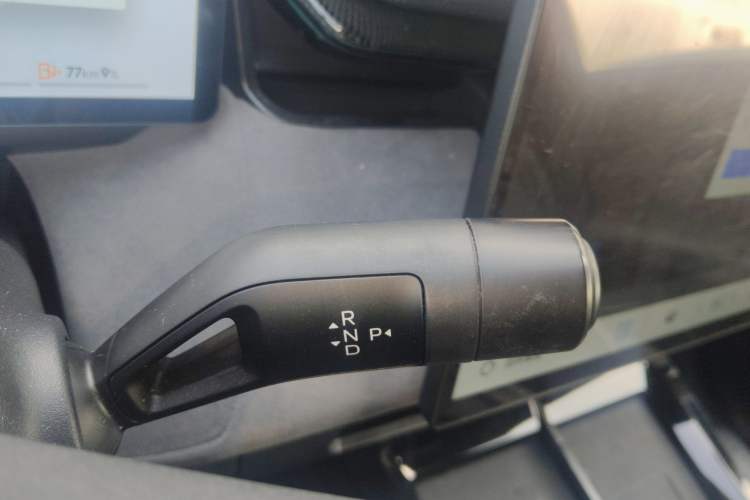 Used Lynk & Co 08 EM-P 2023 120km Long-Range Halo
