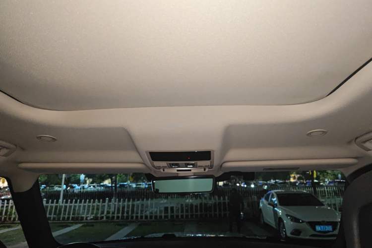 Used Land Rover Defender 2023 Facelift 90 3.0T P400 XS