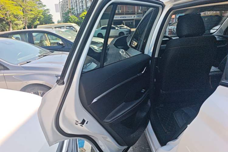 Used Roewe RX5 MAX 2022 1.5T Automatic Youwei Luxury Edition Interior 8