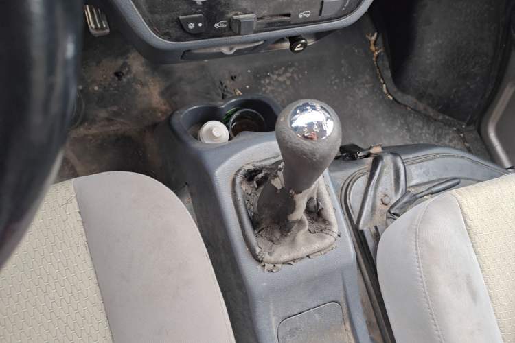 Used Jinbei Hiace X30 2018 1.3L Comfort Model DLCG12 Gear Lever