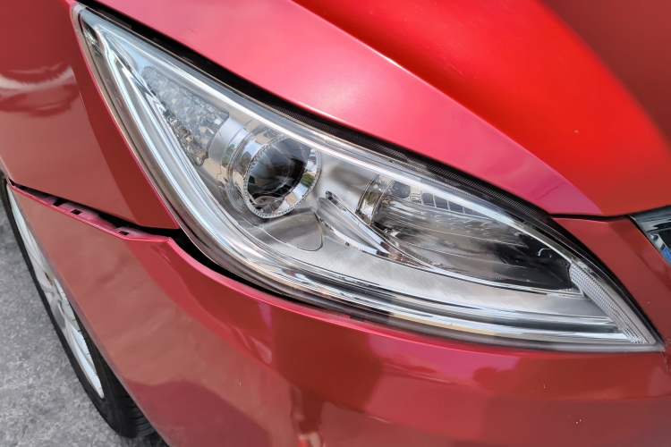 Used CHANGAN Eado 2014 1.6L Automatic Luxury Model Right Front Headlight