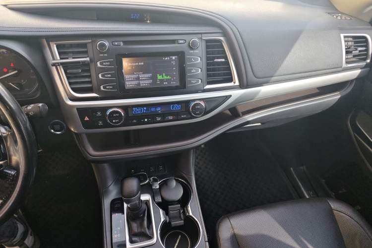 Used Toyota Highlander 2015 2.0T Four-Wheel Drive Luxury Edition 7-Seater
