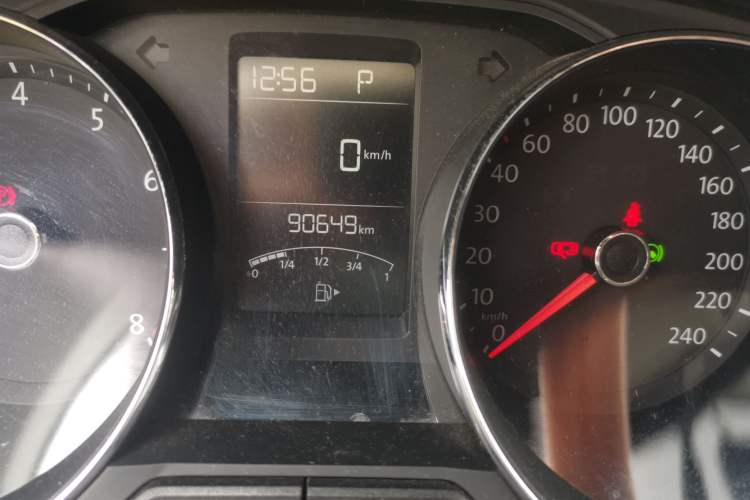 Used Volkswagen Gran Lavida 2017 180TSI DSG Comfort Edition Odometer Close Up