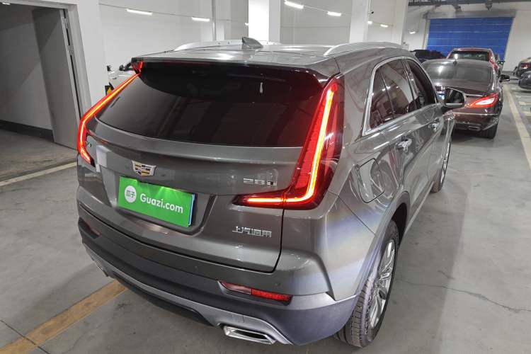 Used Cadillac XT4 2018 28T Two-Wheel-Drive Luxury Model
