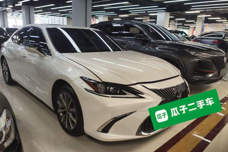 Used Lexus ES 2020 200 Excellence Edition
