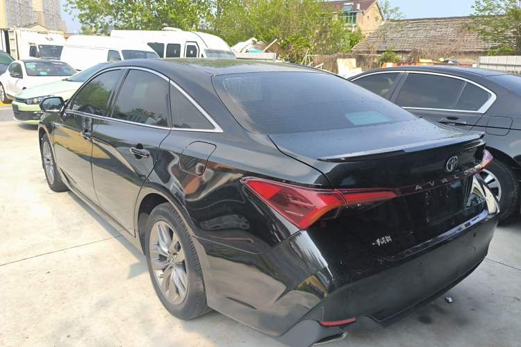 Used Toyota Avalon 2019 2.5L Ambition Version China VI Standard Rear Left 45 Deg
