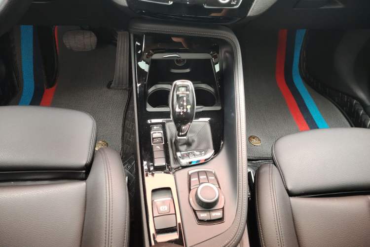 Used BMW X2 2019 sDrive25i Leading Edition M Sport Package China VI Gear Lever