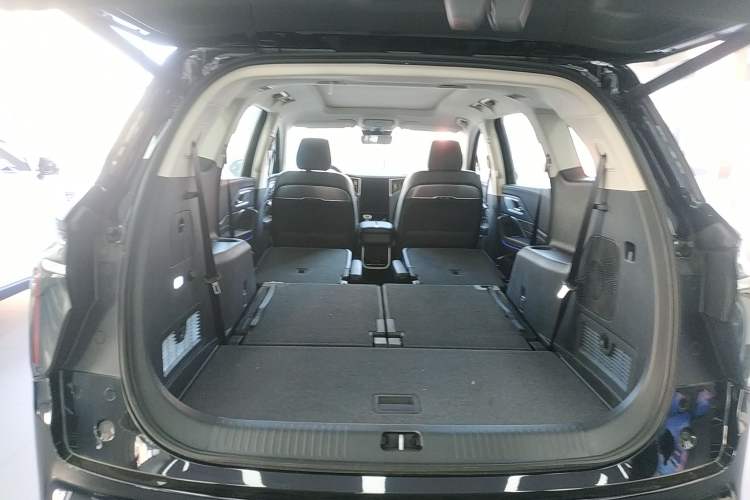 Used Hongqi HS7 PHEV 2024 2.0T PHEV Four-Wheel Drive Flagship Edition 6 Seats
