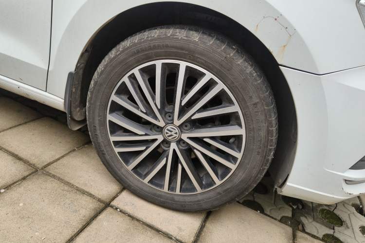 Used Volkswagen Jetta 2019 Dream Edition 1.5L Automatic Comfort Version Exterior 7