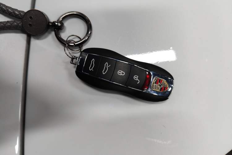 Used Porsche 718 2016 Cayman 2.0T