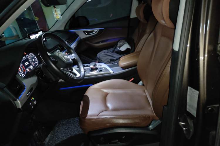 Used Audi Q7 2018 45 TFSI Technology Edition
