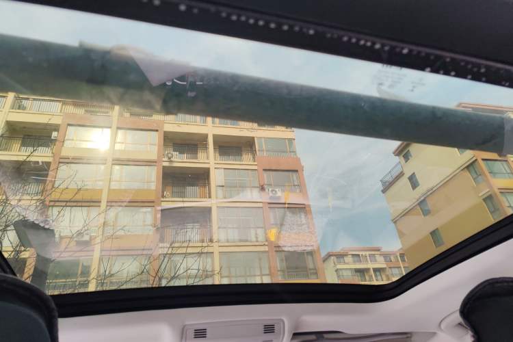 Used Volkswagen Tayron 2022 280TSI Two-Wheel Drive Luxury Smart Connectivity Version Headliner