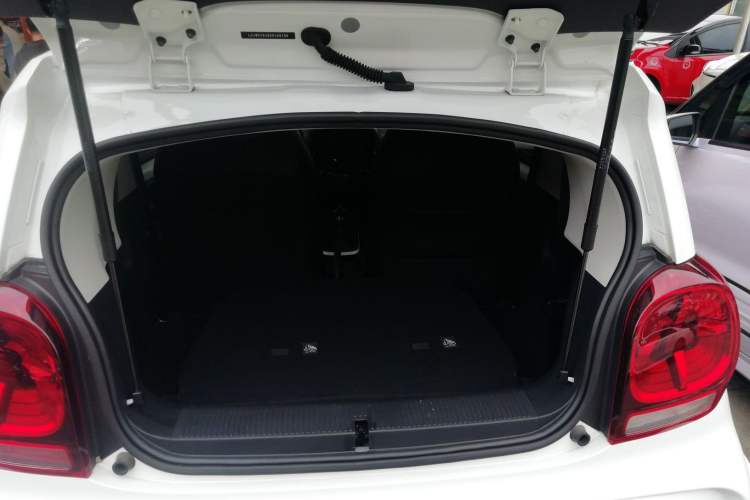 Used Roewe Clever 2022 311km QiQi BoBo Edition