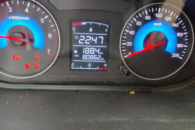 Used Dongfeng Fengon 370 2016 1.5L Manual Standard Edition SFG15-05 7 Seats
