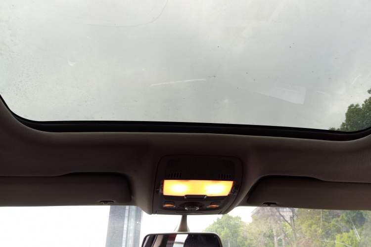 Used Audi Q5 2010 2.0TFSI Technology Edition Headliner