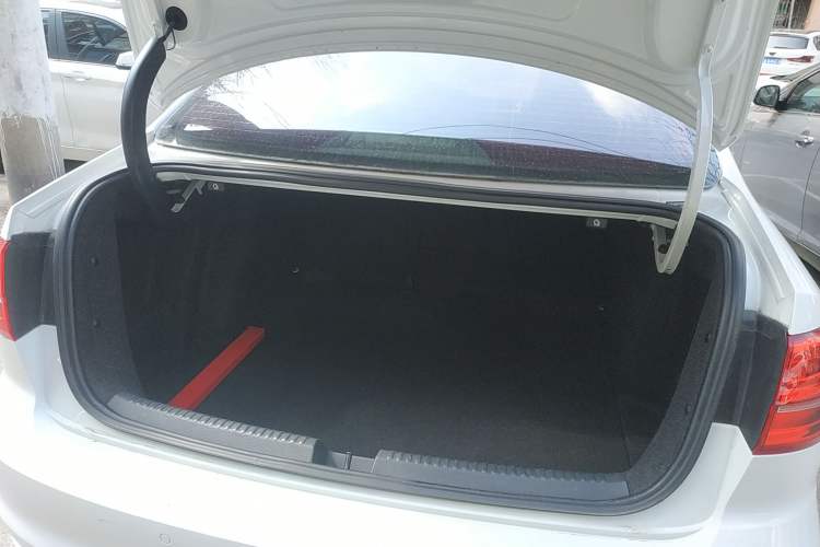 Used Volkswagen Sagitar 2018 1.6L Automatic Comfort Model Trunk