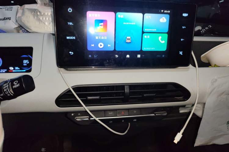 Used Geely Galaxy Panda 2023 Panda Mini 200km Endurance Bear